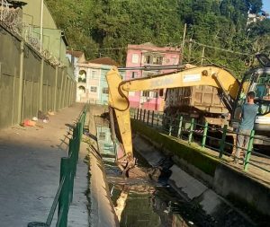 Serviços de drenagem evitam alagamentos próximos ao Orquidário em Santos