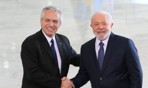 Brasil articula ajuda para Argentina em meio à crise econômica