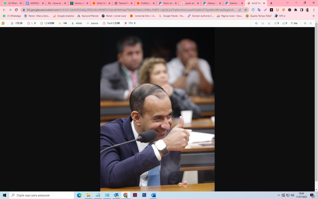 Paulo Alexandre lidera pesquisa eleitoral para prefeito de Santos