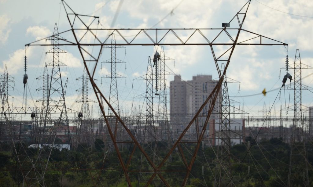 Falha em equipamento de usina contribuiu para apagão, revela ONS