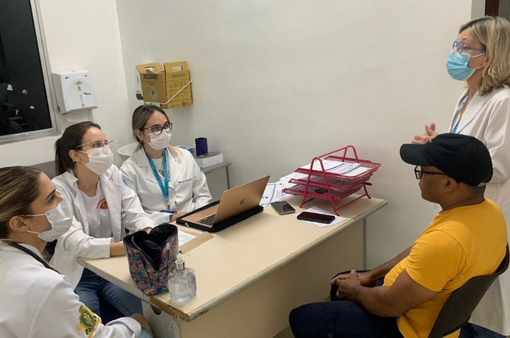 Cubatão inicia serviço consulta médica noturna
