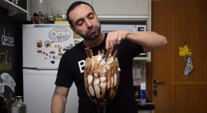 Corbucci Eats realiza desafio do sorvete em Santos