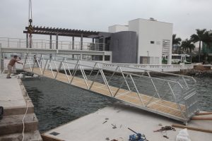 Ponte Edgard Perdigão conta com píer acessível