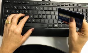 Procon alerta sobre cuidados nas compras para a Copa