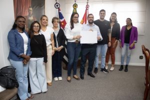Chegam profissionais do Mais Médicos em São Vicente
