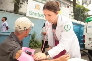 Feira de Saúde oferece serviços gratuitos em Santos