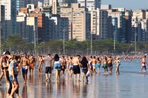 Surto de virose no litoral é muito comum no verão