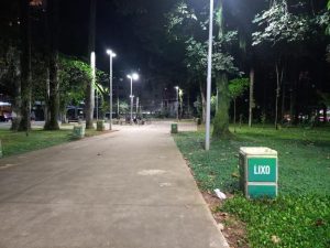 Nova iluminação LED na Praça do Sesc