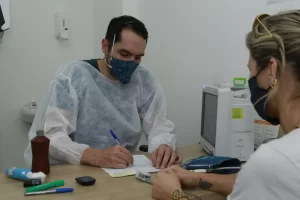 Guarujá abre processo seletivo com 552 vagas