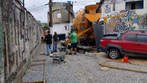 Começa a concretagem na Zona Noroeste de Santos