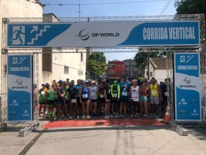 Corrida Vertical agitou final de semana em Santos