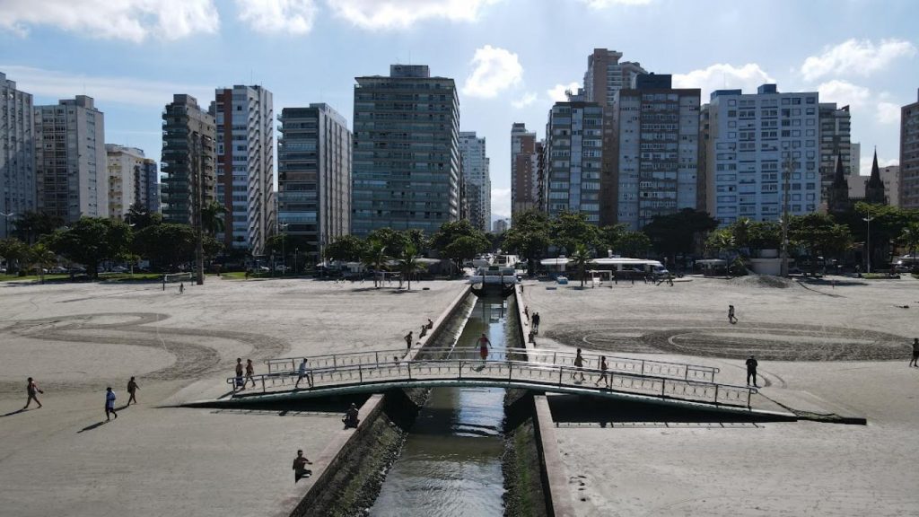 Orla de Santos terá novas rampas de acesso à praia