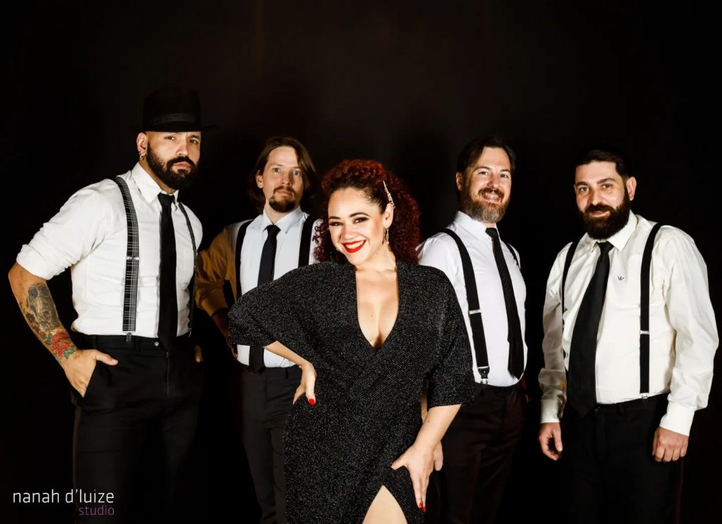 Show de blues e espetáculo de Natal agitam o Sesc Bertioga