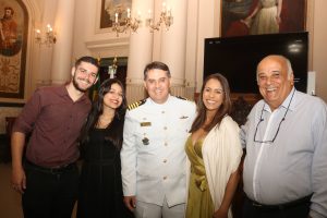Santos concede Medalha José Bonifácio ao capitão dos Portos