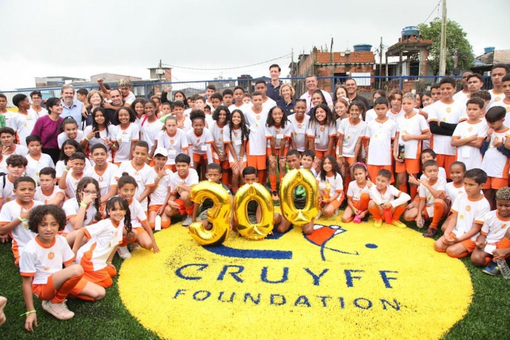 Dique da Vila Gilda ganha campo de projeto da Fundação Cruyff