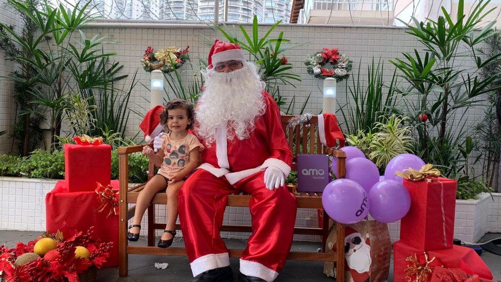 Papai Noel estaciona o seu trenó na Ponta da Praia