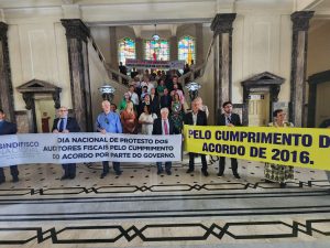 Auditores-Fiscais Intensificam Mobilização na Alfândega de Santos
