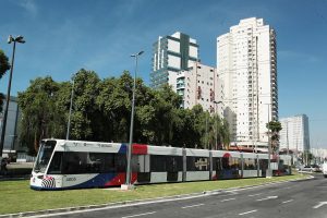 Obras do VLT mudam rotas para veículos no Centro e Paquetá