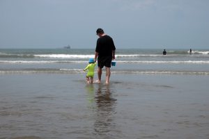 Cuidados com as crianças na praia