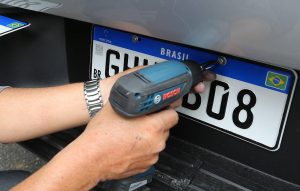 Como emitir nova placa do veículo em SP