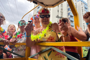 Carreta Limão Doce garante festa móvel em São Vicente