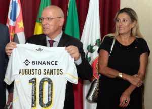 Presidente da Assembleia de Portugal visita Santos