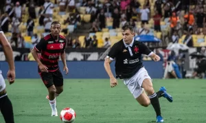 Clássico carioca acaba com 60 torcedores presos