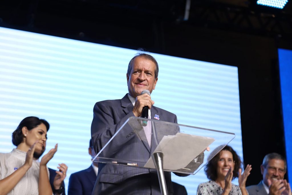 Valdemar Costa Neto é preso por porte ilegal de armas
