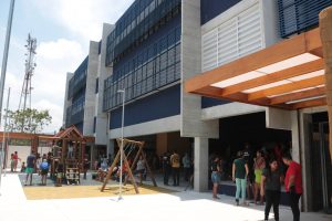 Santos inaugura UME Azevedo Júnior