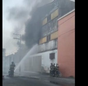 APS e Bombeiros declaram incêndio encerrado no Centro