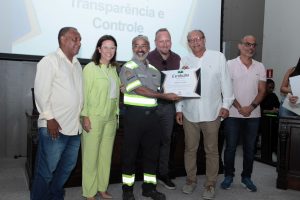 PDR de Santos completa 10 anos e premia mais de 11 mil servidores