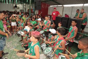 1º Carnaval inclusivo reúne crianças autistas e com mobilidade reduzida em Santos