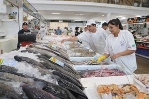 Festival inédito no Mercado de Peixes de Santos oferece pescada a partir de R$19,99