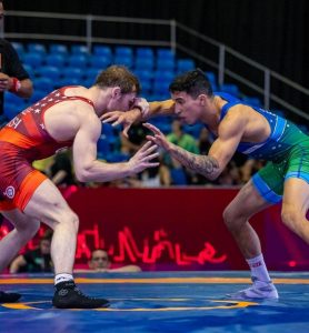 Com feras da seleção, equipe santista de wrestling disputa 1ª etapa do Circuito Nacional em Cubatão