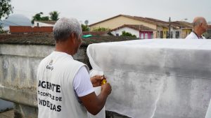 Guarujá é a única cidade da Baixada  com serviço de telagem de caixa d´água