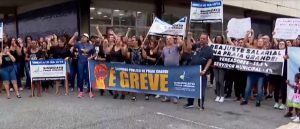 Servidores públicos de Praia Grande entram em greve