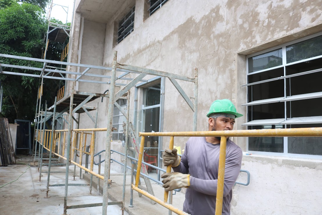 Construção de novo edifício no complexo educacional Andradas entra em reta final | Jornal da Orla