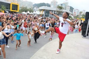 Festival agita o Novo Quebra-Mar de Santos