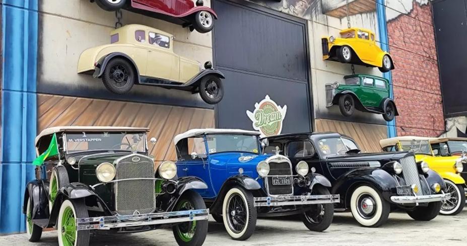 Exposição de carros antigos reúne diversos modelos | Jornal da Orla