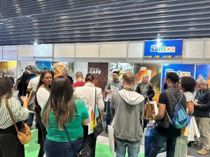 Atrações de Santos são divulgadas em feira de turismo do Mercosul