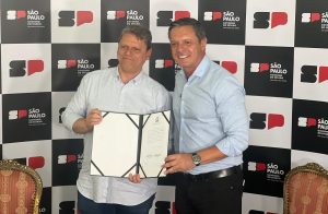 Tarcísio de Freitas e Rogério Santos anunciam investimentos em Santos