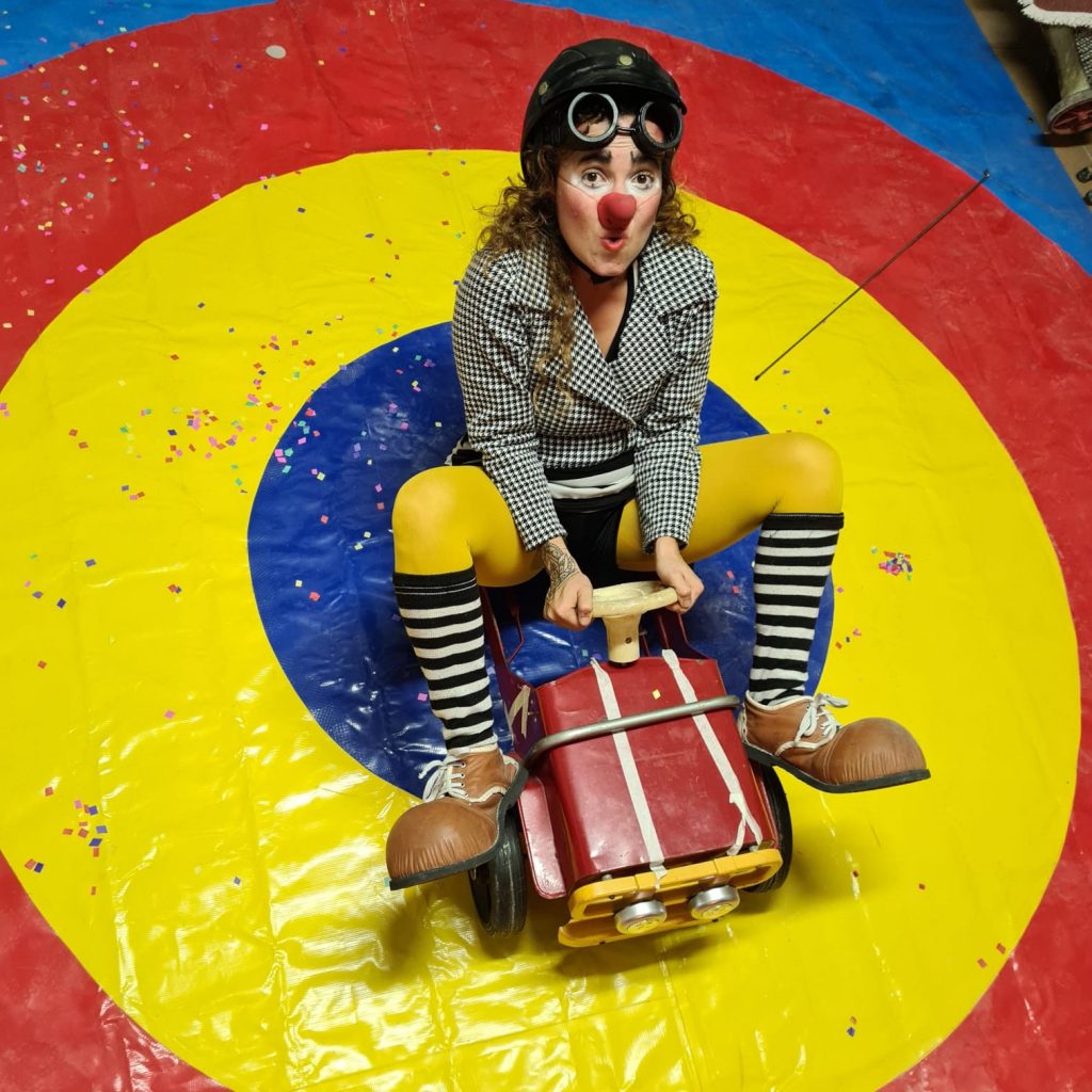 História do circo brasileiro inspira criação de espetáculo e oficina cultural