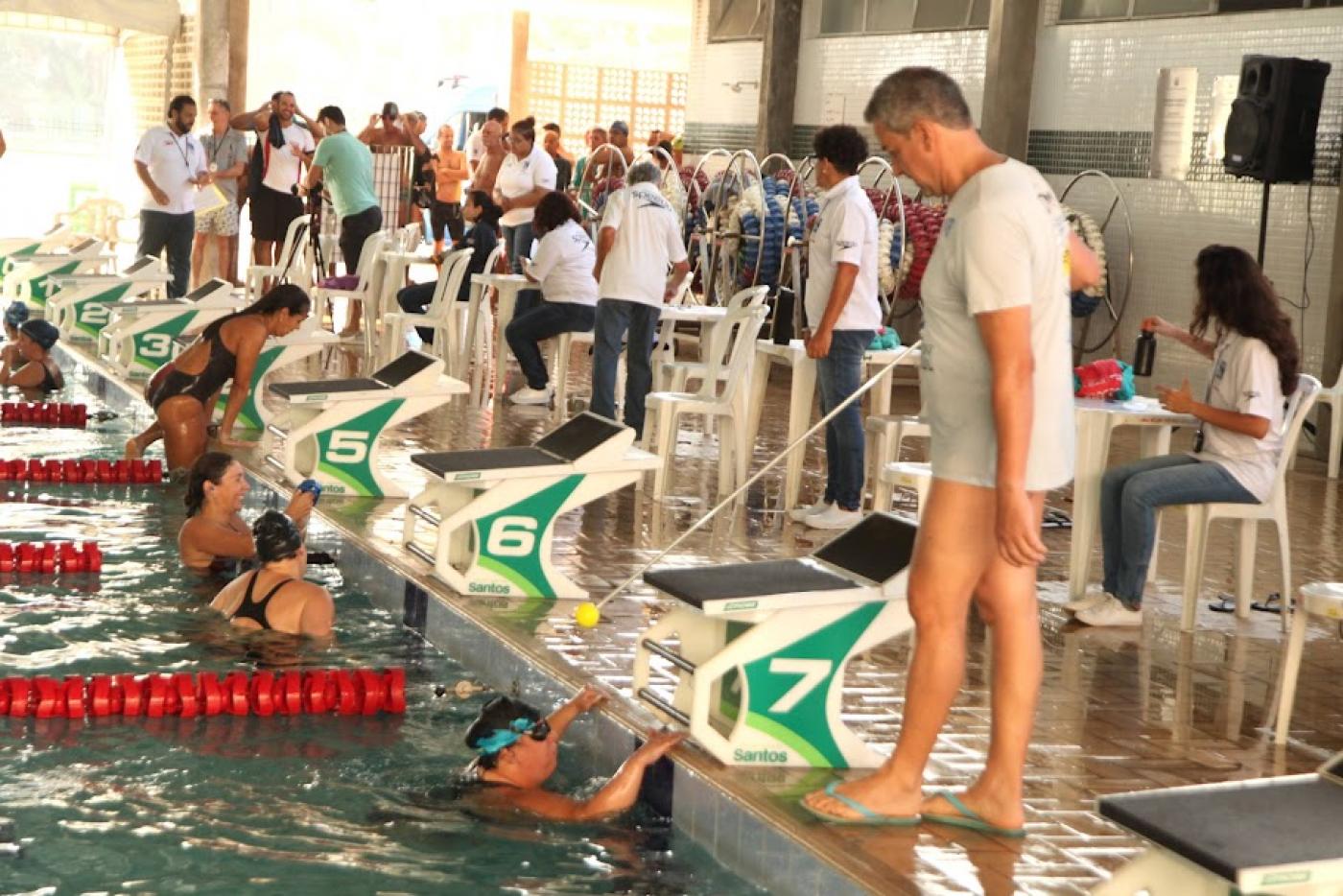 Inscrições gratuitas para festival máster de natação abrem na quarta | Jornal da Orla