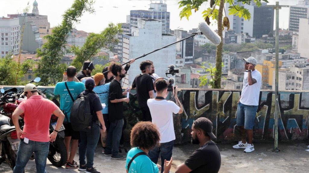 Moradores do Caruara podem participar de oficina de cinema gratuita