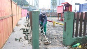 Praça no Centro Histórico passa por revitalização