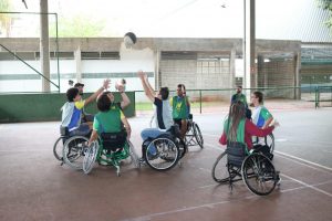 Santos abre mais de 80 vagas em modalidades esportivas para pessoas com deficiências