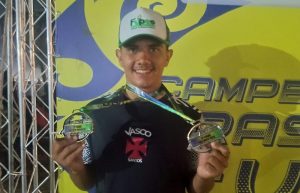 Jovem santista conquista duas medalhas no Brasileiro de Canoa Havaiana