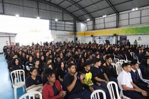 Centro de aprendizagem profissional de Santos inscreve para 700 vagas em curso preparatório