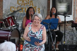 Sociedade dos Poetas Vivos celebra 20 anos com sarau na Casa das Culturas