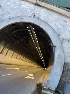 Nova iluminação aumenta a segurança do túnel de Santos